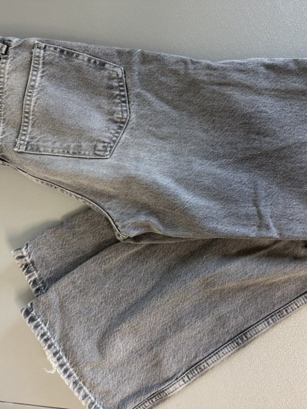 Zara Grey Wash Straight Leg Mid Rise Jeans Size US 2 / EU 34 - Picture 7 of 7